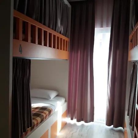 Hostal Sakura *